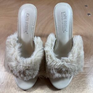 Cape Robbin Beige Faux Fur Slide Heels